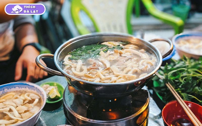cách làm lẩu gà lá é đà lạt