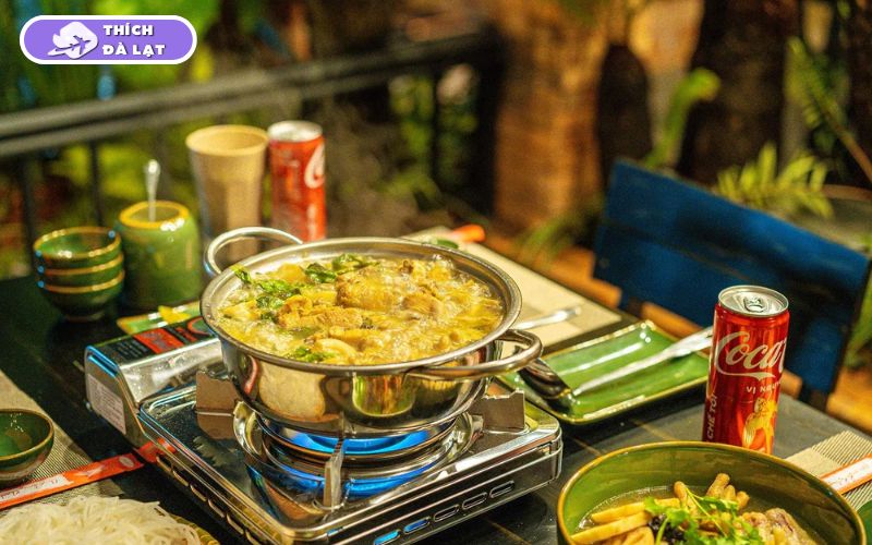 cách làm lẩu gà lá é đà lạt