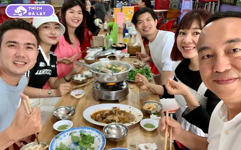 lẩu gà lá é 668