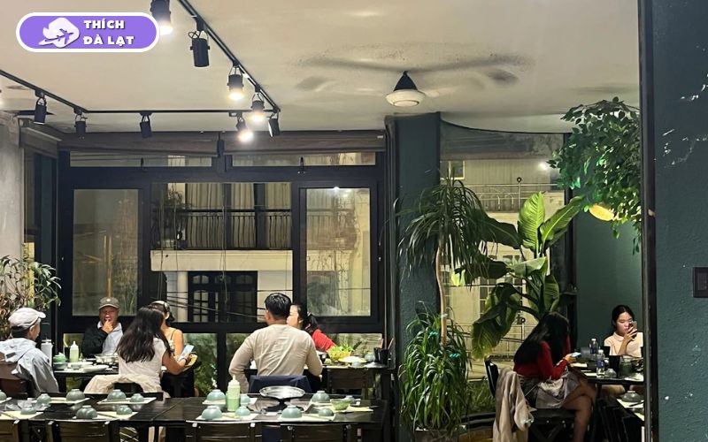 lẩu gà lá é ò ó o đà lạt