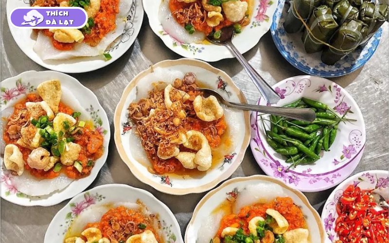 Review chi tiết về quán Bánh Bèo Bà Hường – Chánh hiệu số 4 9 bánh bèo bà hường