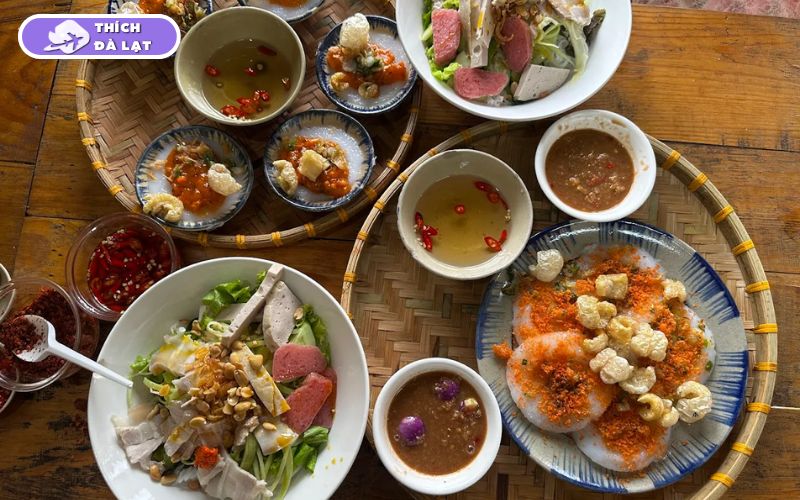 Review chi tiết về quán Bánh Bèo Nhà Ngói Đà Lạt mộc mạc, gần gũi 8 bánh bèo nhà ngói