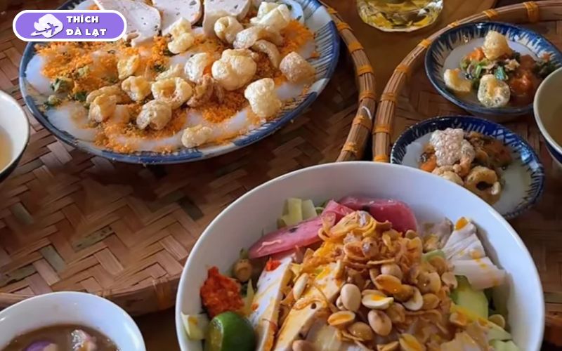 Review chi tiết về quán Bánh Bèo Nhà Ngói Đà Lạt mộc mạc, gần gũi 9 bánh bèo nhà ngói