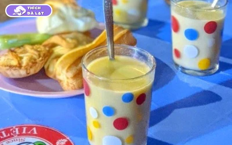 Review chi tiết về quán Hạnh Sữa Việt Anh Đà Lạt luôn đông đúc 9 hạnh sữa việt anh