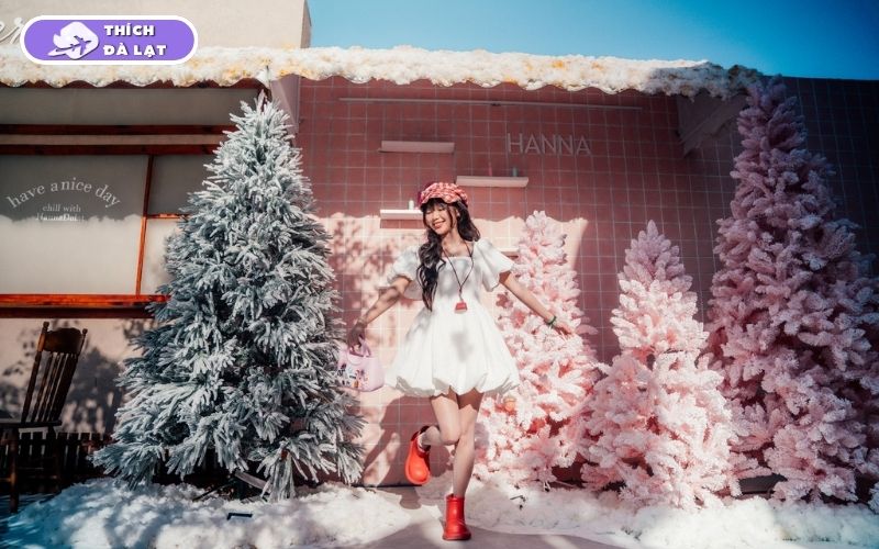 quán cafe trang trí noel ở đà lạt