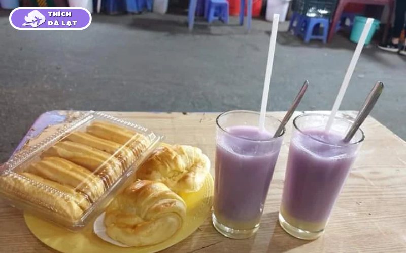 Review chi tiết về quán sữa đậu nành Cô Lan Đà Lạt đông khách tấp nập 9 sữa đậu nành cô lan đà lạt